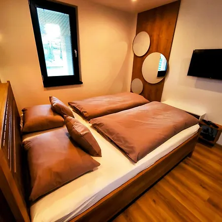 Herlianske Apartmanove Domky 度假居 Bidovce