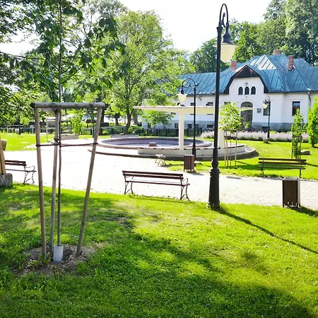 Herlianske Apartmanove Domky 度假居 Bidovce